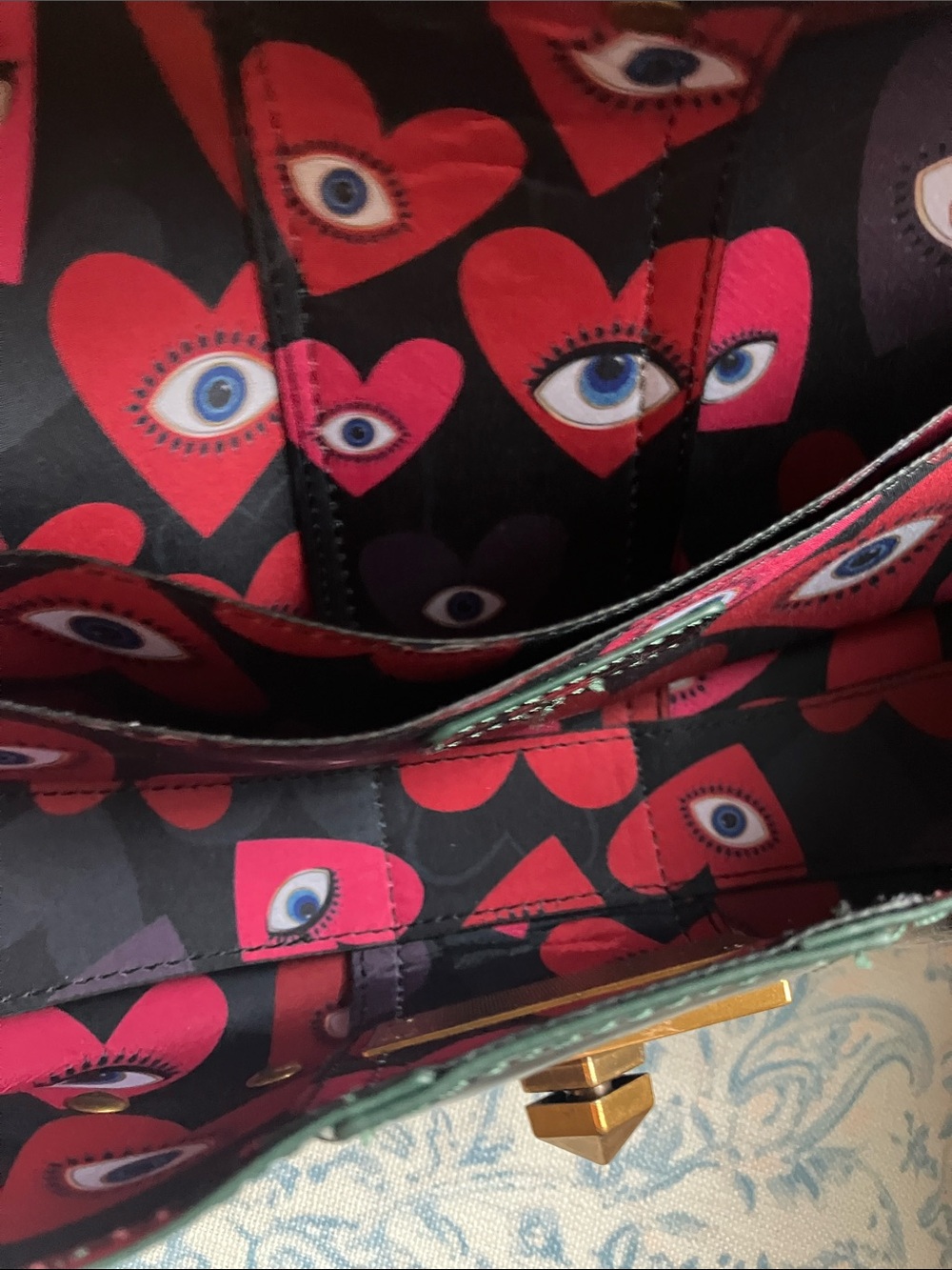 Betsey Johnson dark green spider stud chain purse eyes + hearts inside RARE EUC - Picture 10 of 16